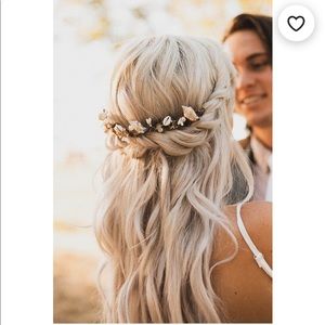 Seashell Bridal hair half halo